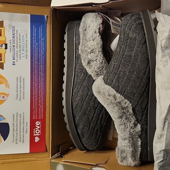 Skechers BOBS Keepsakes Ice Angel Charcoal Slippers Cable Knit Faux Fur 8.5 Wide - Picture 1 of 16